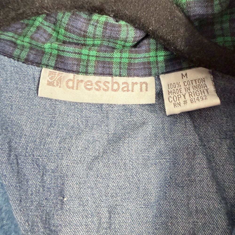 Dressbarn women’s Teacher style Denim Vest - Picture 3 of 4